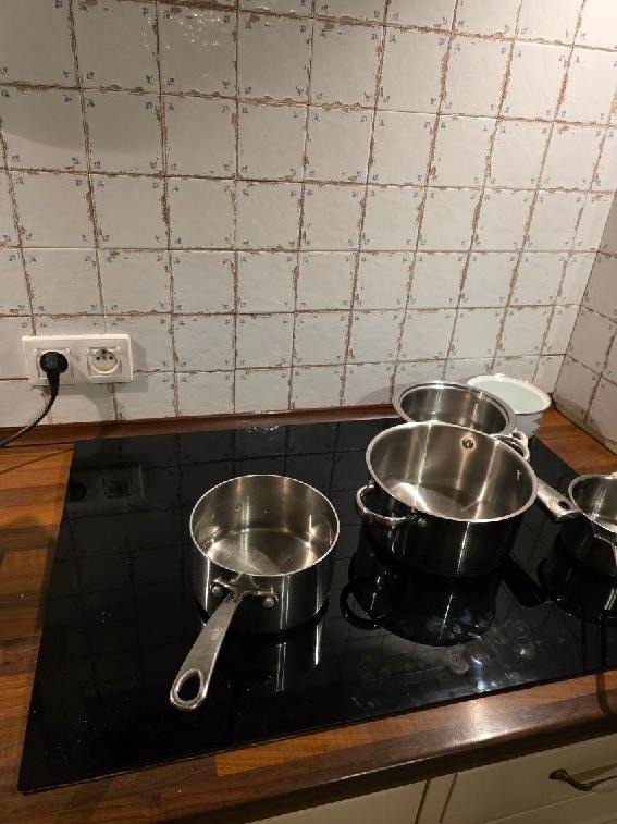 Obsługa nieruchomości w Warszawie, od montażu Kamer i wideo domofonu w domach jednorodzinnych poprzez naprawę Sauny i spawanie.