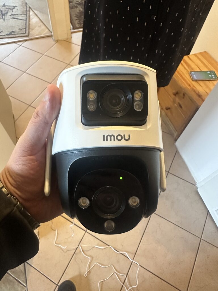 Montaż Kamer WiFi u klienta, zamów nasze usługi w Warszawie, Montujemy, Serwis, Obsługa, Wymiana i Instalacja na nową. 