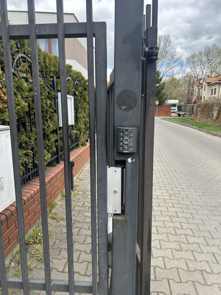 Spawanie Zawiasów Warszawa