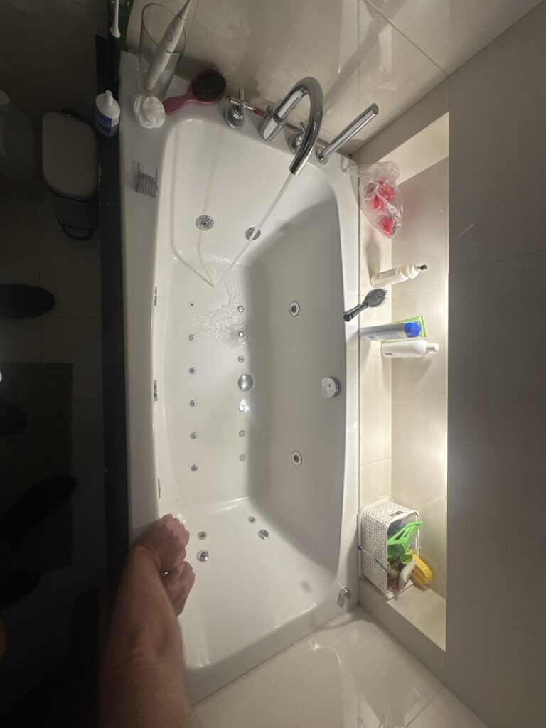 Wanna jacuzzi naprawa Jako Serwis montujemy jacuzzi Sauny, działamy bardzo skutecznie i bardzo profesjonalnie jako Firma Serwisowa z dojazdem do klienta.