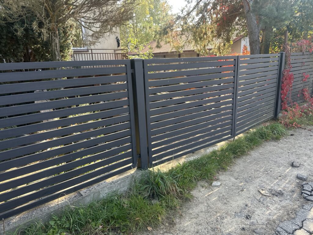 Remont ogrodzenia w Warszawie, Naprawa Furtki +Bramy i Ogrodzenia w Warszawie, dzwoń do naszej firmy w stolicy kraju.