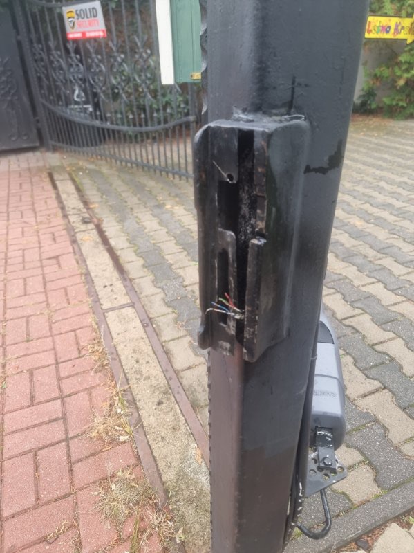 Stara Furtka wymiana kasety w zamku - Ślusarz i Spawacz u nas to podstawa, zobacz dokłanie co robimy i jak, i dzwoń do nas.