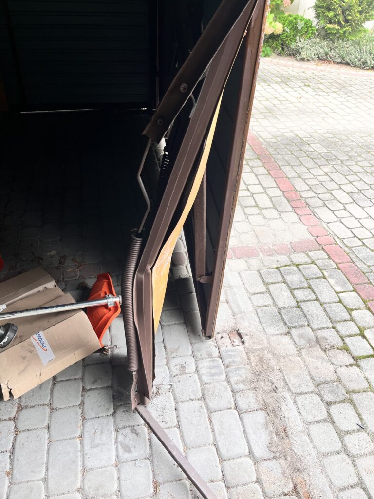 Spawanie Garażu & Spawacz do garażu w Warszawie Spawacz Warszawa i okolice – zamów dojazd naprawimy metalowe elementy.