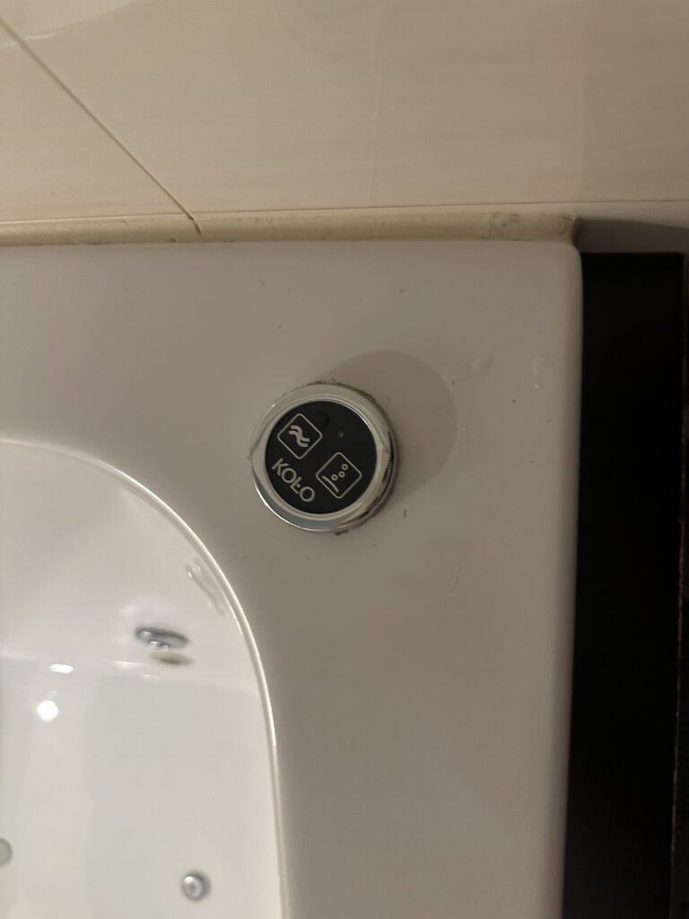 Wanna jacuzzi naprawa Jako Serwis montujemy jacuzzi Sauny, działamy bardzo skutecznie i bardzo profesjonalnie jako Firma Serwisowa z dojazdem do klienta.